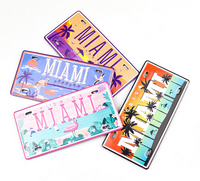 imanes de metal con forma de matricula