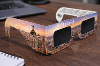 Gafas para ver Eclipse con skyline de Madrid Gafas para ver Eclipse con skyline de Madrid