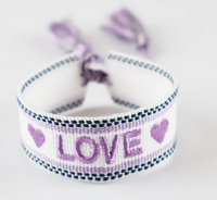 Pulseras de hilo bordado